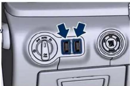 Maserati Quattroporte (2022) - Light Dimmer Controls - 1