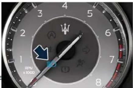 Maserati Quattroporte (2022) - High Beams and Flashing - 1