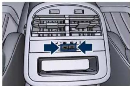 Maserati Quattroporte (2022) - Power Sunshade (☐) - 2