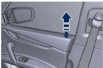 Maserati Quattroporte (2022) - Unlock Door from the Passenger Side - 1
