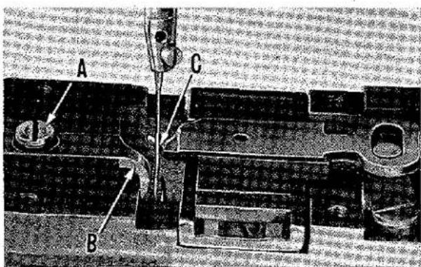Union Special 200-1 - TIMING NEEDLE WITH HOOK - 2