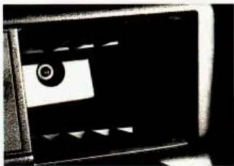 CHEVROLET Camaro (1993) - Front Console - 1