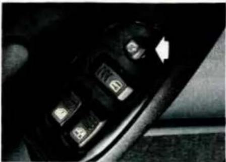 CHEVROLET Camaro (1993) - Features & Controls - 1