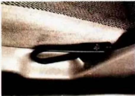 CHEVROLET Camaro (1993) - Four-Way Manual Seat - 2