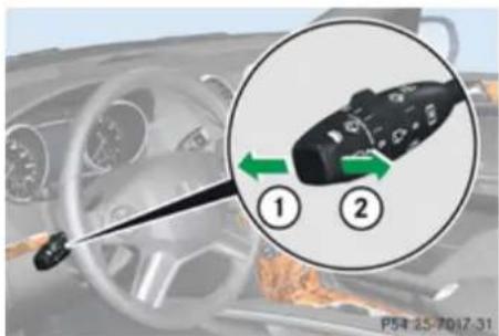 Mercedes-Benz GL (2009) - Locator lighting and night security illumination - 1