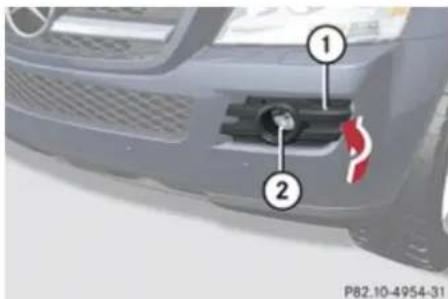 Mercedes-Benz GL (2009) - Removing front fog lamp cover - 1