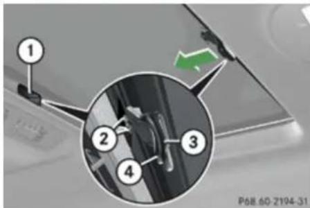 Mercedes-Benz GL (2009) - Rear panorama roof sunshade - 1