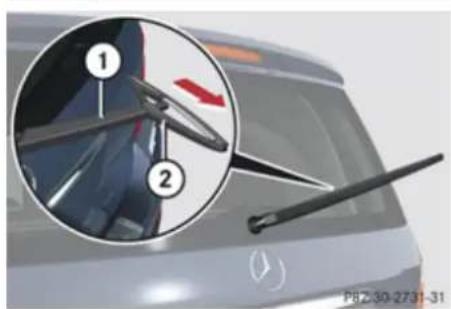 Mercedes-Benz GL (2009) - Flat tire - 1