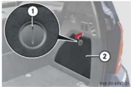 Mercedes-Benz GL (2009) - Replacing bulbs - 1