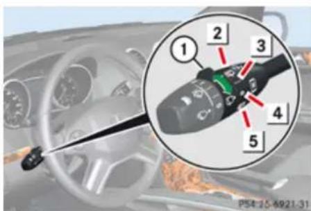 Mercedes-Benz GL (2009) - Wiping with washer fluid - 1