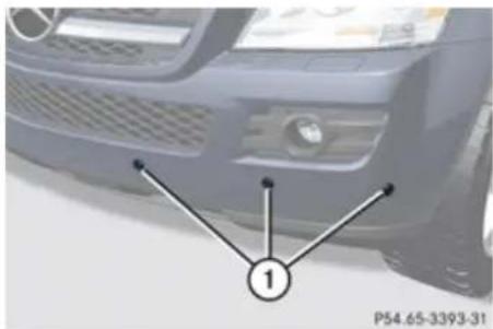 Mercedes-Benz GL (2009) - Cleaning the Parktronic system sensors - 1