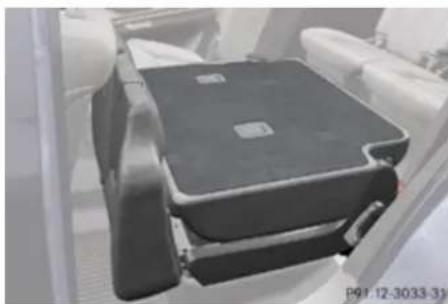 Mercedes-Benz GL (2009) - Loading and storing - 3