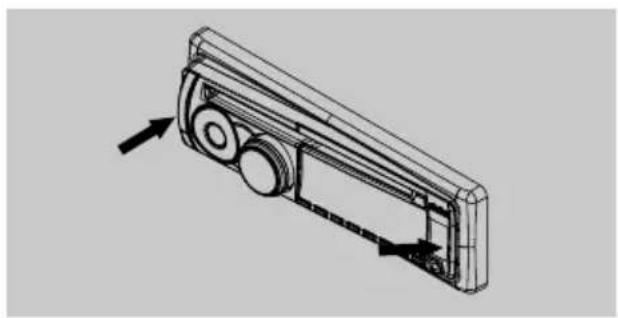 CLARION CZ101ER - Anbringen der abnehmbaren Bedienkonsole - 1