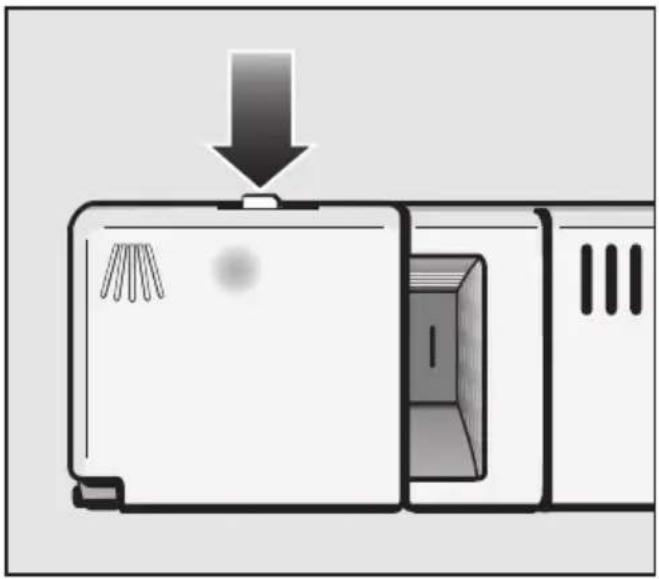 MIELE G 656 - Reiniger einfüllen - 1