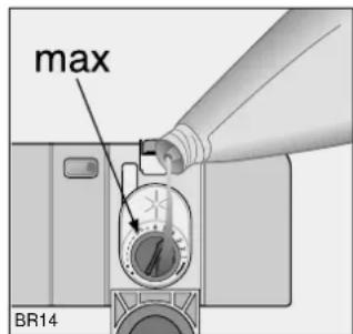 Küppersbusch IGV 657.1 - Einfüllen von Klarspülmittel (Behälter für Klarspüler Typ A) - 2