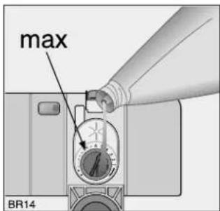 Küppersbusch IGV 456.1 - Einfüllen von Klarspülmittel - 2