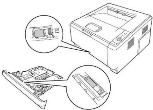 EPSON AcuLaser M2410 - Reinigen der Aufnahmerolle - 3