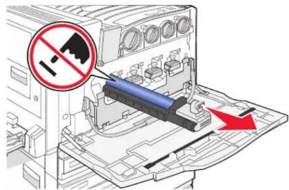 LEXMARK C935 - Replacing a photoconductor - 3