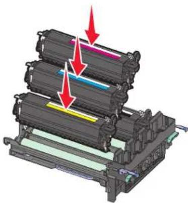 LEXMARK C543 - Replacing a black imaging kit - 11