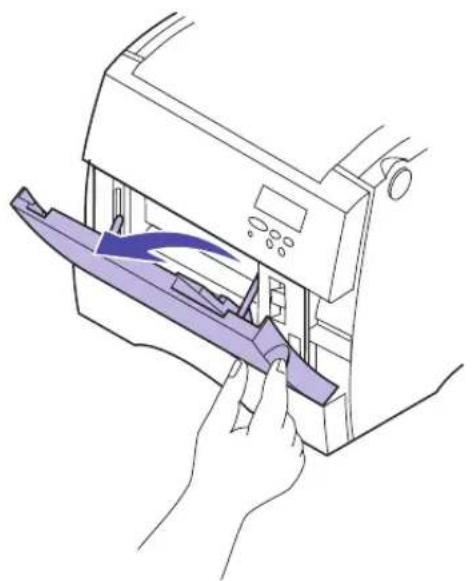LEXMARK Optra C710 - Using the multipurpose feeder - 1
