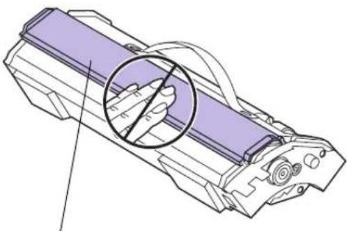 LEXMARK Optra C710 - Replacing print cartridges - 5