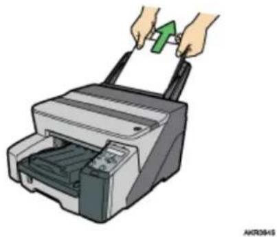 RICOH Aficio GX3000 - Im Bypass (optional) gestautes Papier entfernen - 1