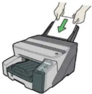 RICOH Aficio GX3000 - Im Bypass (optional) gestautes Papier entfernen - 3