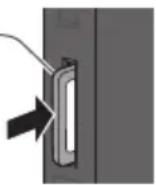 PANASONIC TX-P42ST30E - Zum Einführen oder Entnehmen der SD-Karte / des USB-Flash-Speichers - 4