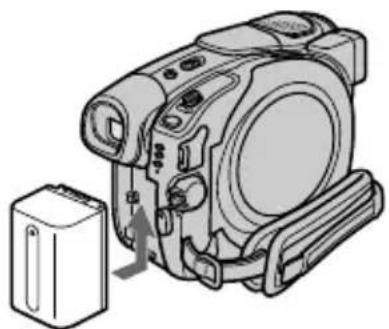 SONY DCR-DVD635E - Stap 2: De accu opladen - 2
