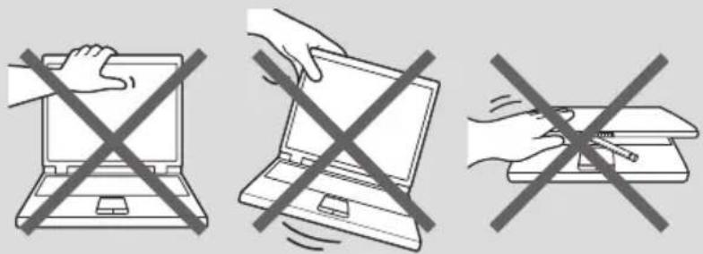 TOSHIBA Satellite C40D-C - Öffnen des Bildschirms - 4