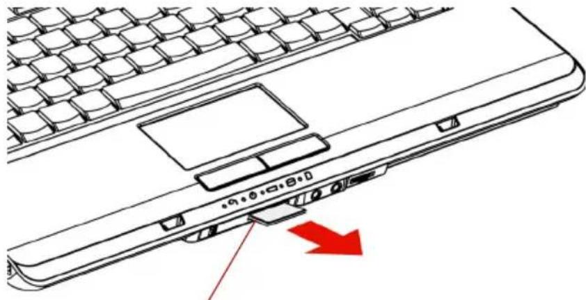 TOSHIBA Equium L300 - Entfernen einer SD/SDHC/MS/MS Pro/MMC-Karte - 1