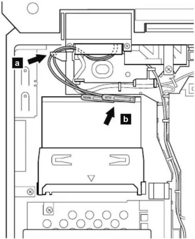 IBM ThinkPad X32 - Cable routing for the 802.11b wireless LAN or 802.11a/b wireless LAN card - 1