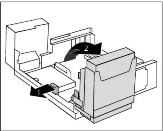 FUJITSU Esprimo E5645 - Laufwerkskäfig hochklappen - 1