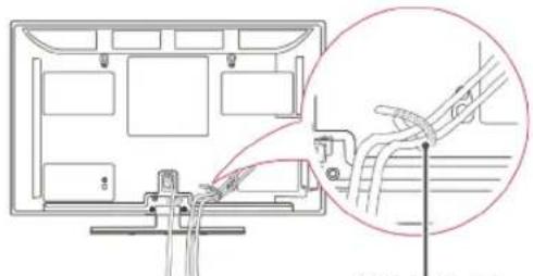 LG 37LV355T - Tidying cables - 2