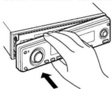 KENWOOD KDC-W8534 - Anbringen der Frontblende - 2
