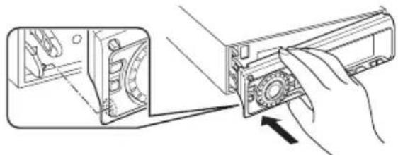 KENWOOD KDC-W6027 - Einsetzen der Frontblende - 2