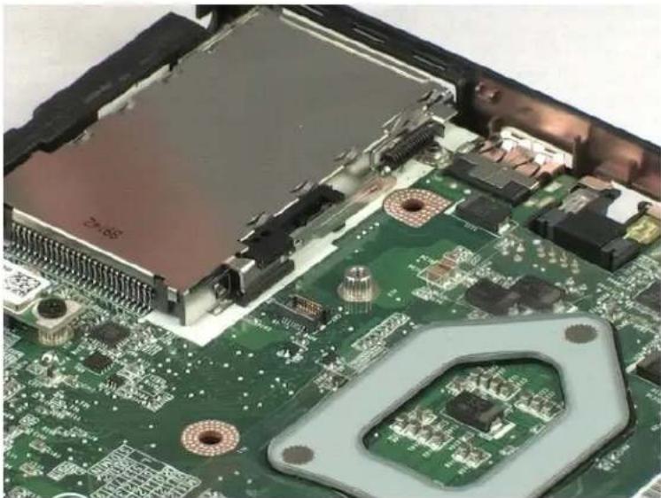 DELL Vostro 1220 - Removing the TPM Module - 3