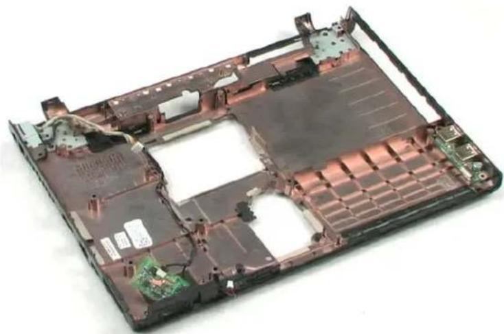DELL Vostro 1220 - Removing the System Board - 3