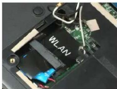 DELL Vostro 1220 - Removing the WLAN Card - 3