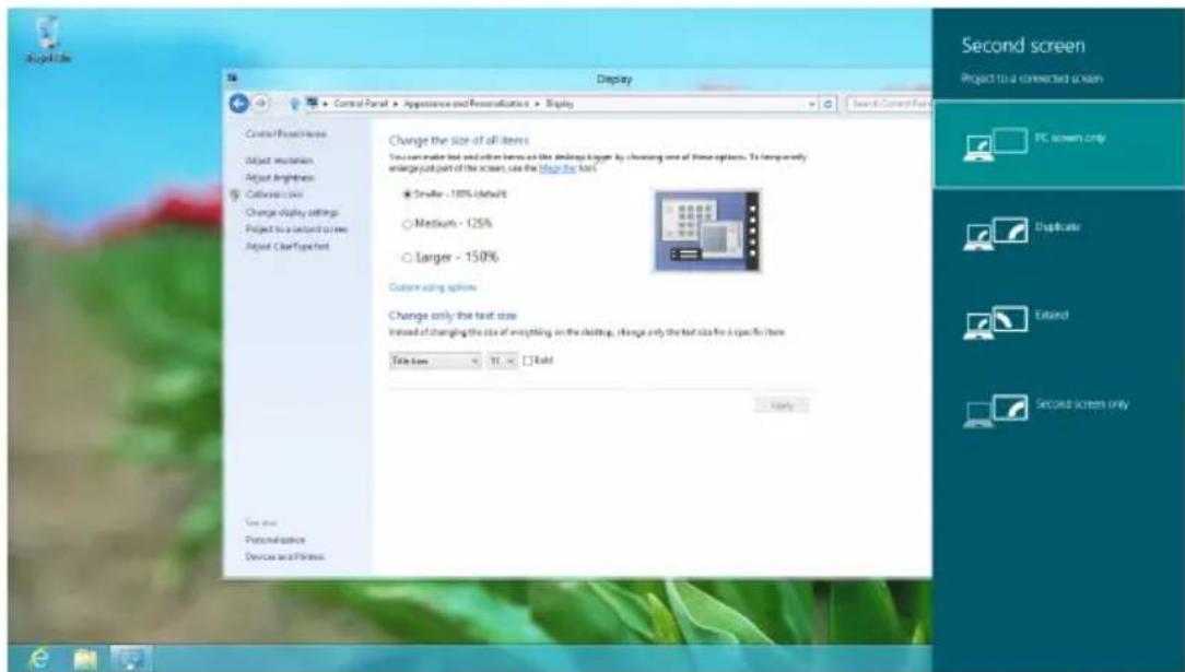 MEDION Akoya S6212 - Connecting an External Monitor - 1