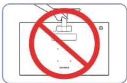 SAMSUNG C24F394FH - Befestigen des Standfußes (C22F390FH\* / C22F392FH\* / C24F390FH\* / C24F392FH\* / C24F394FH\* / C24F399FH\* / C27F390FH\* / C27F391FH\* / C32F391FW\*) - 2