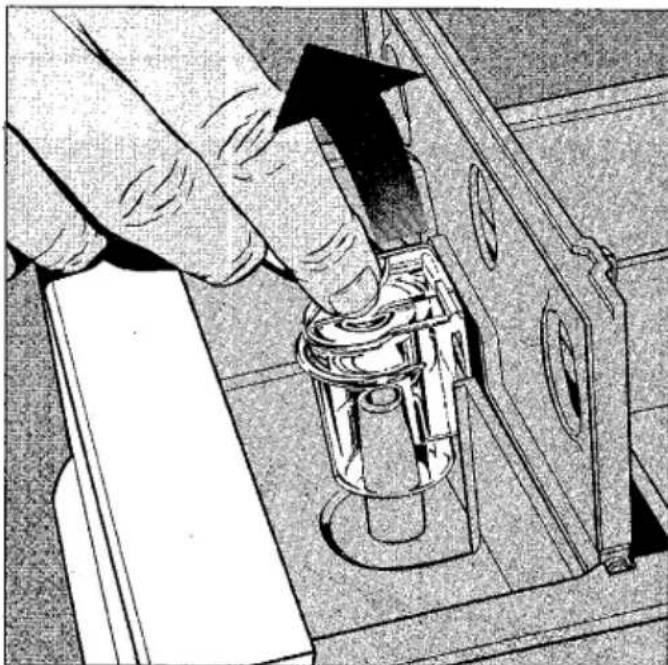 MIELE Hydromatic Senator - Waschmittelschubkasten regelmäßig reinigen - 3