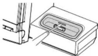 KENWOOD C-414 - Zum Entfernen des iPod Dock-Adapters - 1