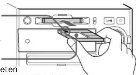 SONY DHC0-MD313 - Legen Sie eine MD ein. - 1