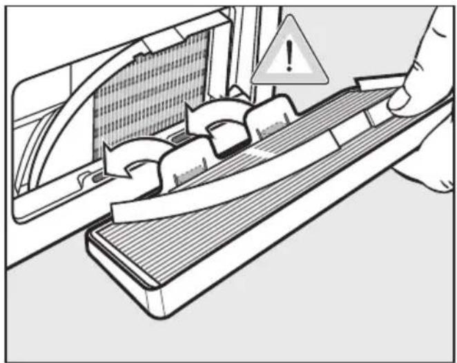 MIELE EcoActive T 7900 WP - Kühlrippen reinigen (Gitter unten rechts) - 3