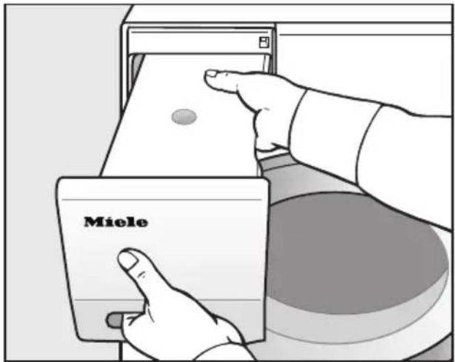 MIELE TKG 450 WP - Kondenswasserbehälter leeren - 1