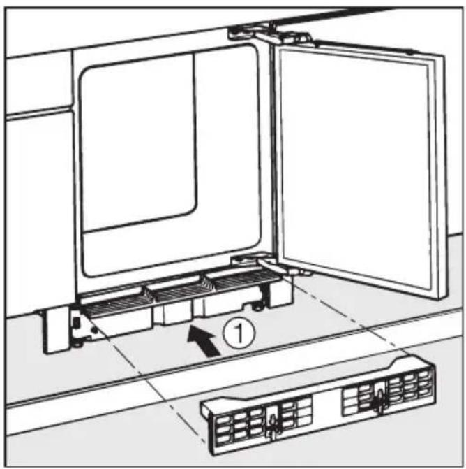 MIELE K 122 UI - Bedingungen, bei denen die Sockelblende in der Höhe gekürzt werden muss: - 2