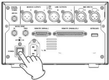 MATERIAL OUTPUTS R L LINE OUTPUTS R L MAX INPUTS WIND OUTPUT R MAX REMOTE (OUTPUT) REMOTE (PARALLEL) FEATURES OFF 100 POWER ~ 30