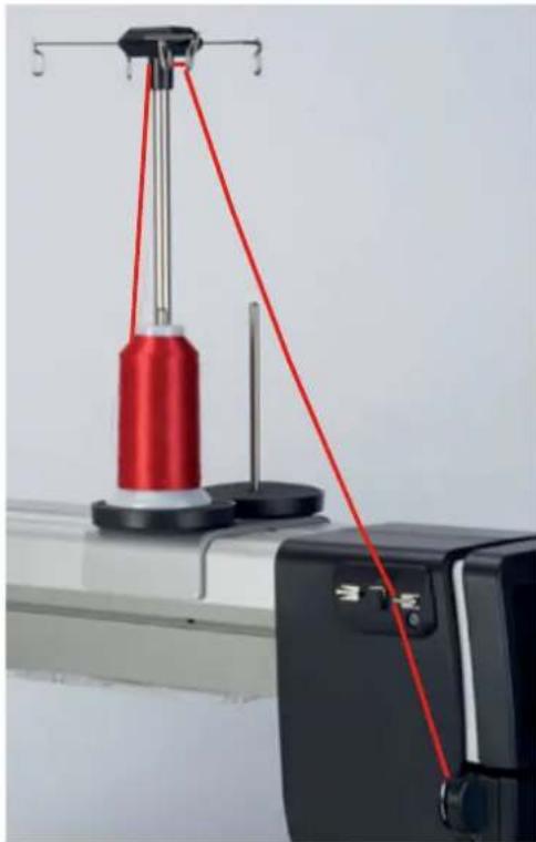 BERNINA Q 24 - Oberfaden einfädeln - 1
