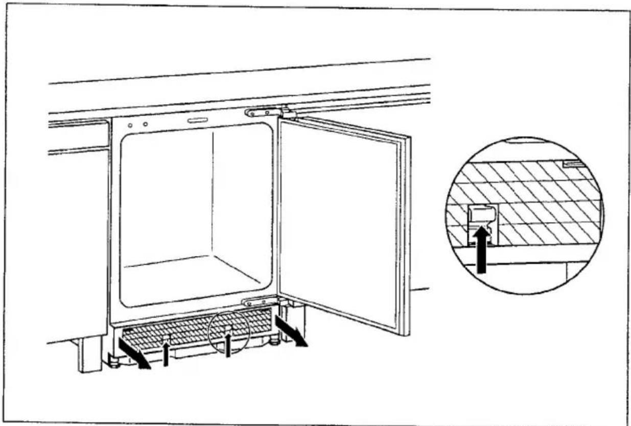 AEG Santo 1444-4 iU - Removing base blind - 1